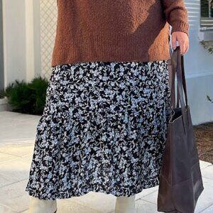 Able Plus Size Floral ruffle Skirt